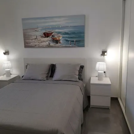 Karton Apartment