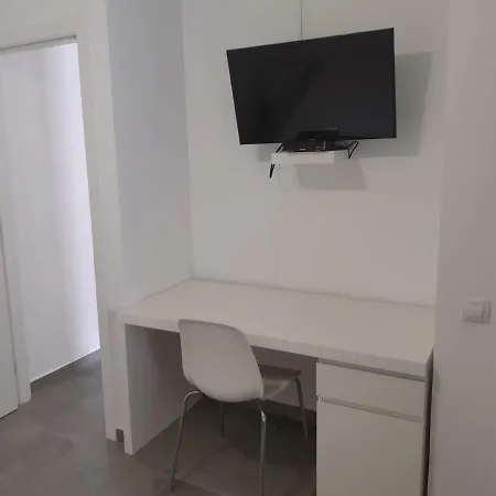 Karton Apartment *